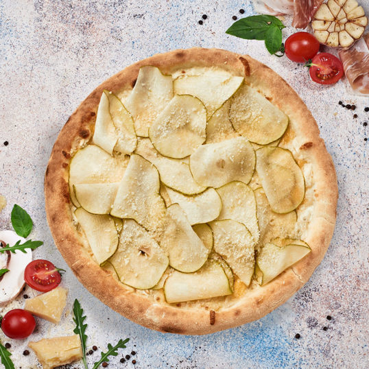 Піца Формаджіо з грушою